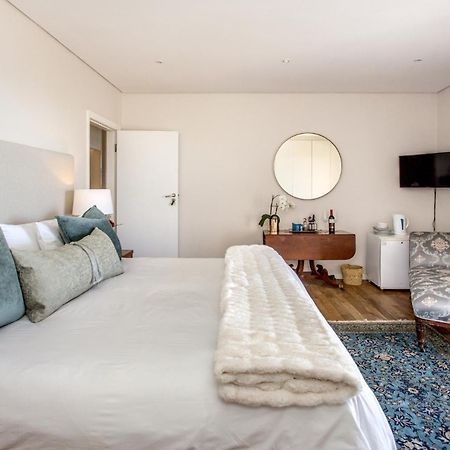 ホテル Far Horizons Camps Bay ケープタウン エクステリア 写真