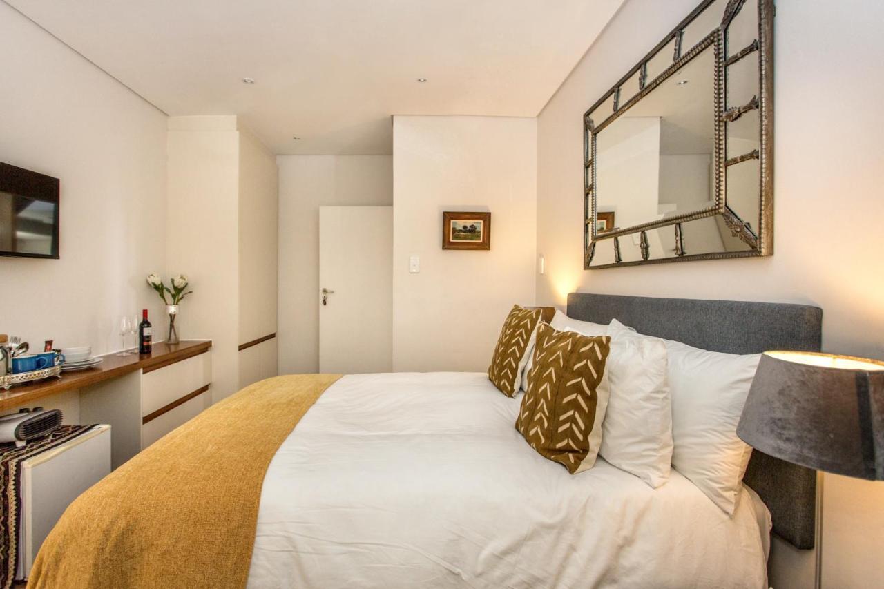 ホテル Far Horizons Camps Bay ケープタウン 部屋 写真
