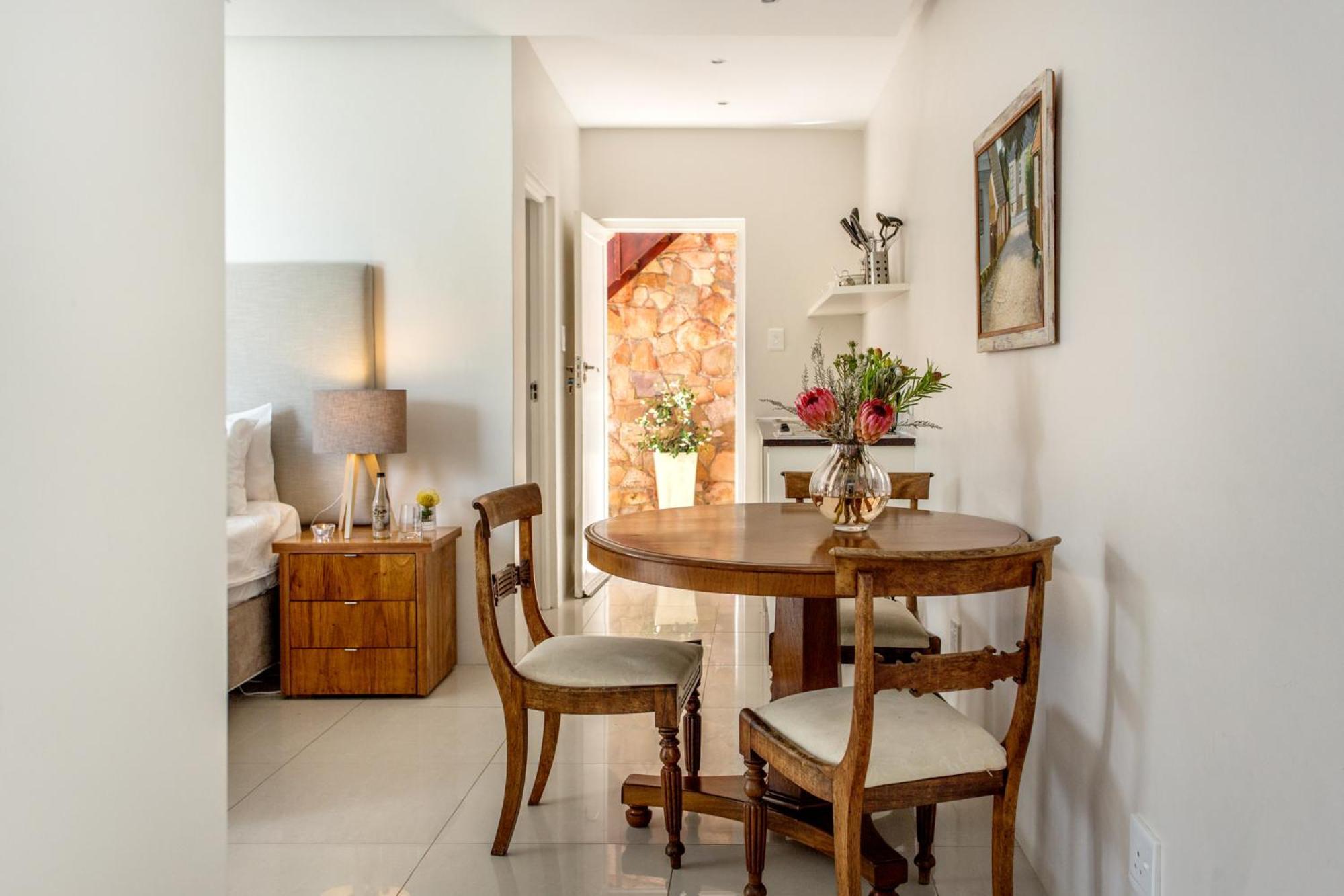 ホテル Far Horizons Camps Bay ケープタウン 部屋 写真